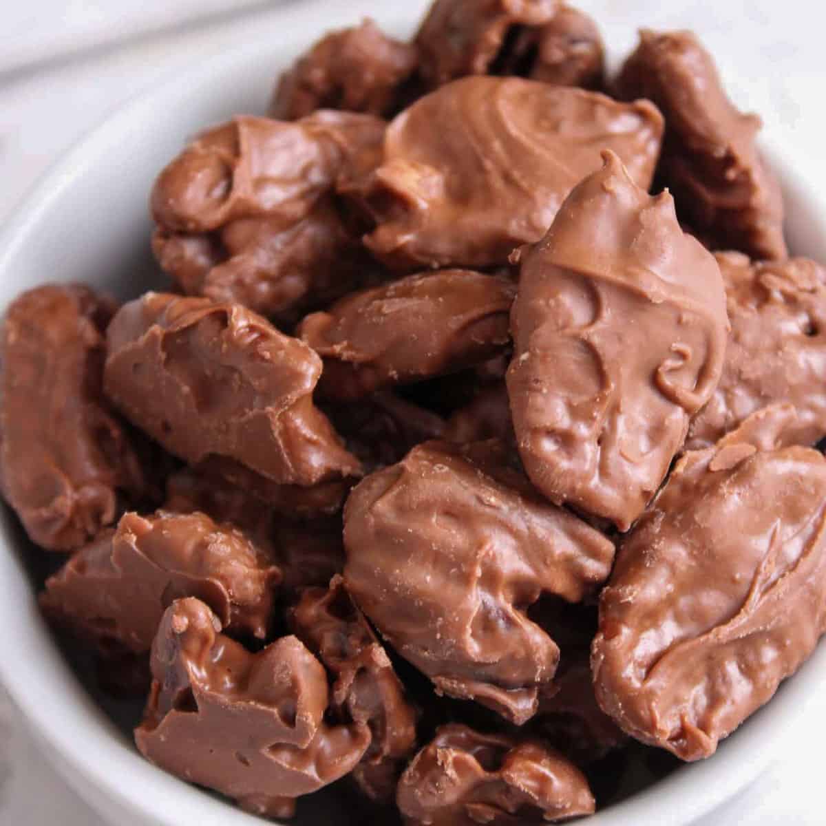 Easy Homemade Chocolate Dipped Pecans: A 3-Ingredient Recipe